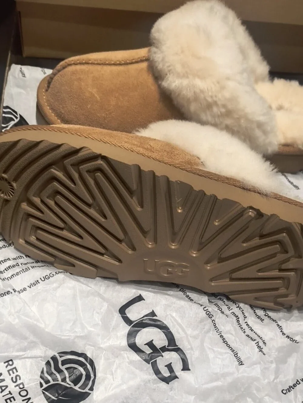 UGG slip kids